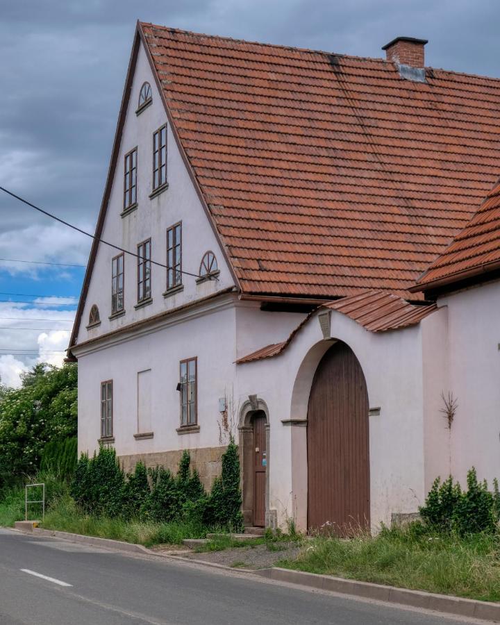 Apartmany V Broumovskem Statku Exterior photo