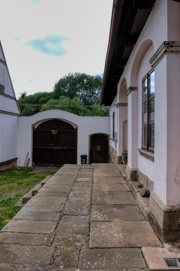 Apartmany V Broumovskem Statku Exterior photo