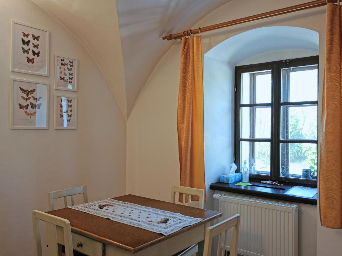 Apartmany V Broumovskem Statku Exterior photo
